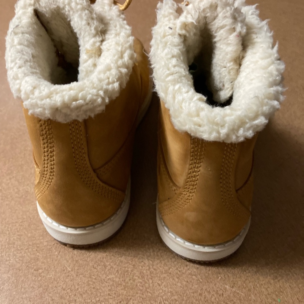 TIMBERLAND - Picture 4 of 8